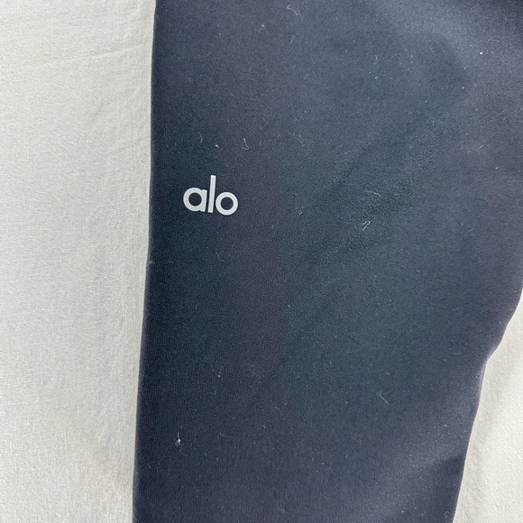 Alo Women’s Cropped Leggings Black Size XS / S Crossover Waist Band - Picture 9 of 10